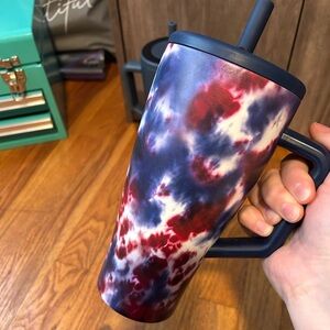 Brumate Era 30 oz tie dye